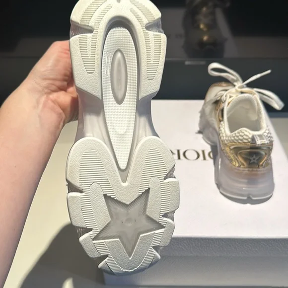 WORN ONCE perfect condition Dior Vibe sneakers, size 7 1/2! - Picture 6 of 12